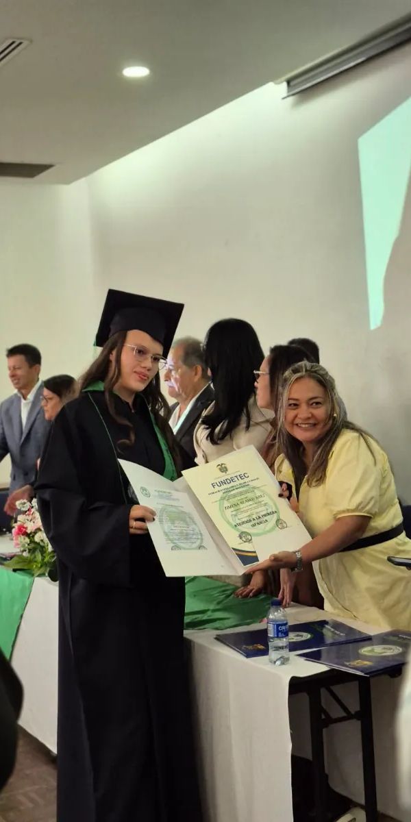 CEREMONIA DE GRADOS